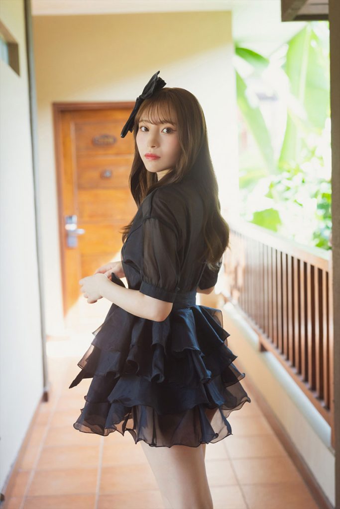 『川越紗彩1st写真集 なんとかなるかも』
