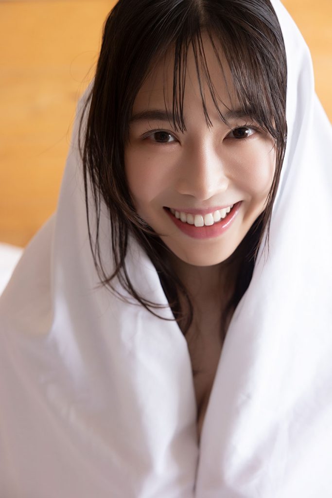 仲根なのか1st写真集『おはなの』より