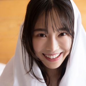 器械体操で培ったボディー 仲根なのか「デビューから5年、凄く長かった」念願の1st写真集発売