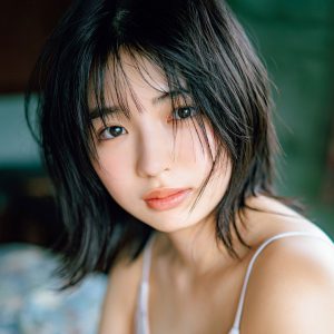 グラビアデビューから4カ月…18歳美少女に大注目