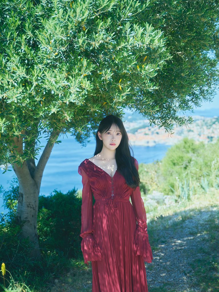 『堀未央奈写真集』(タイトル未定)