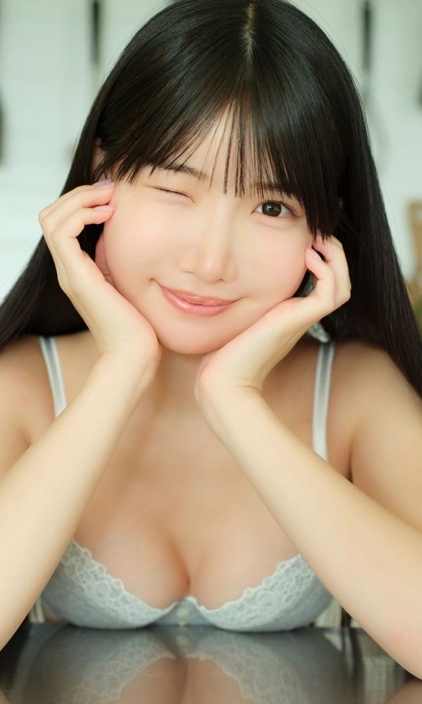 五百木いおデジタル写真集『清楚のままでいいの?』