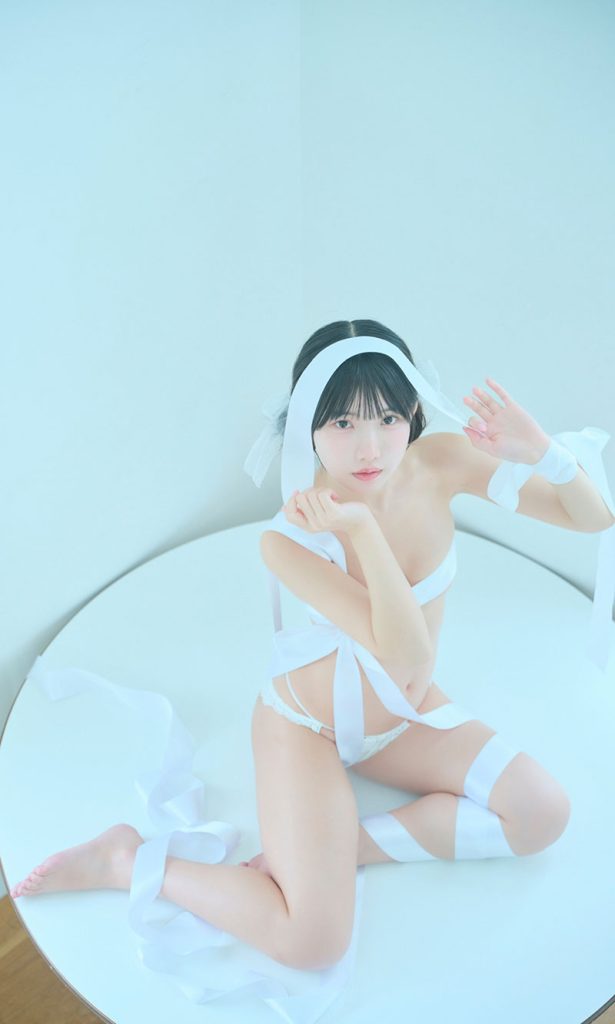 五百木いおデジタル写真集『清楚のままでいいの?』