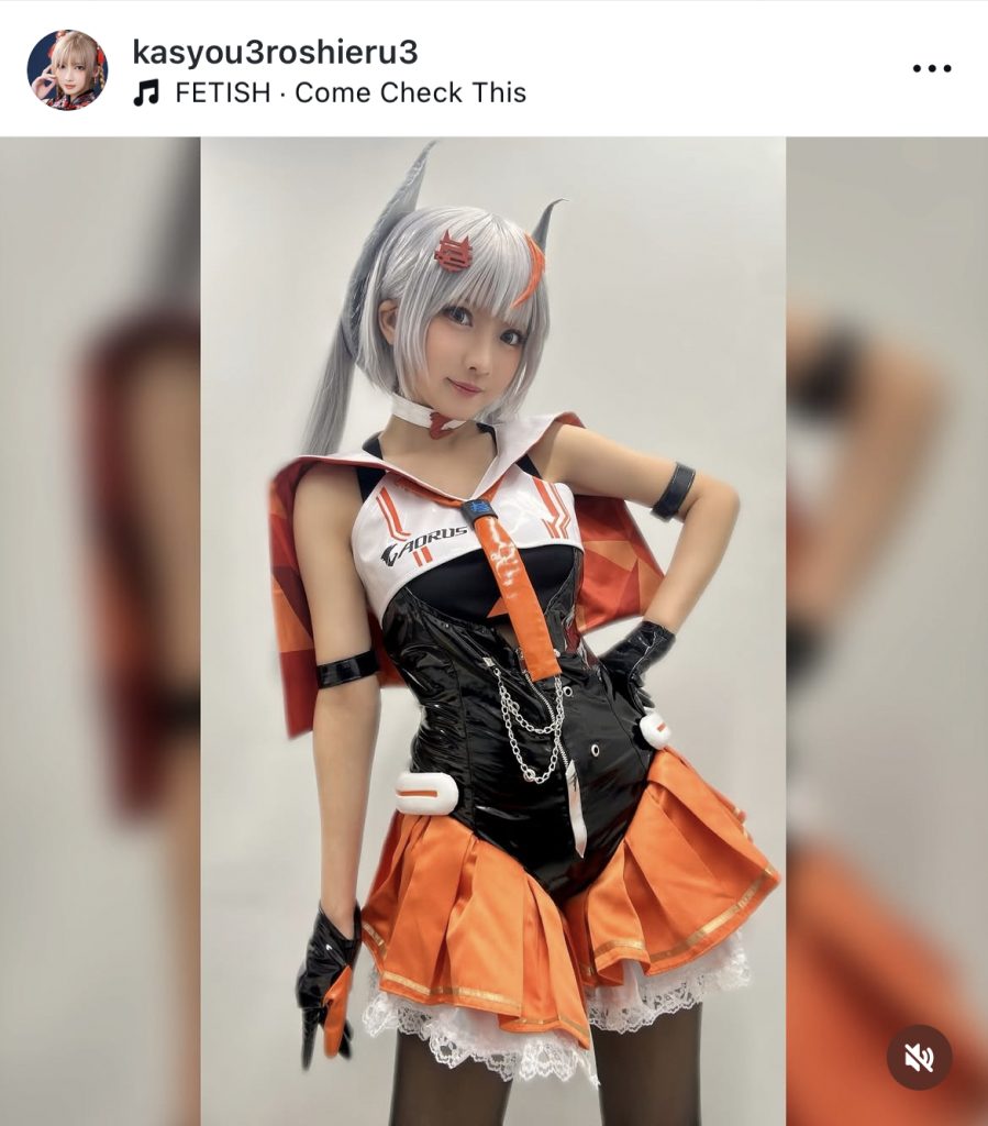 GIGABYTEのイメージキャラクター“神鷹凛”のコスプレ姿でトークショーに出演