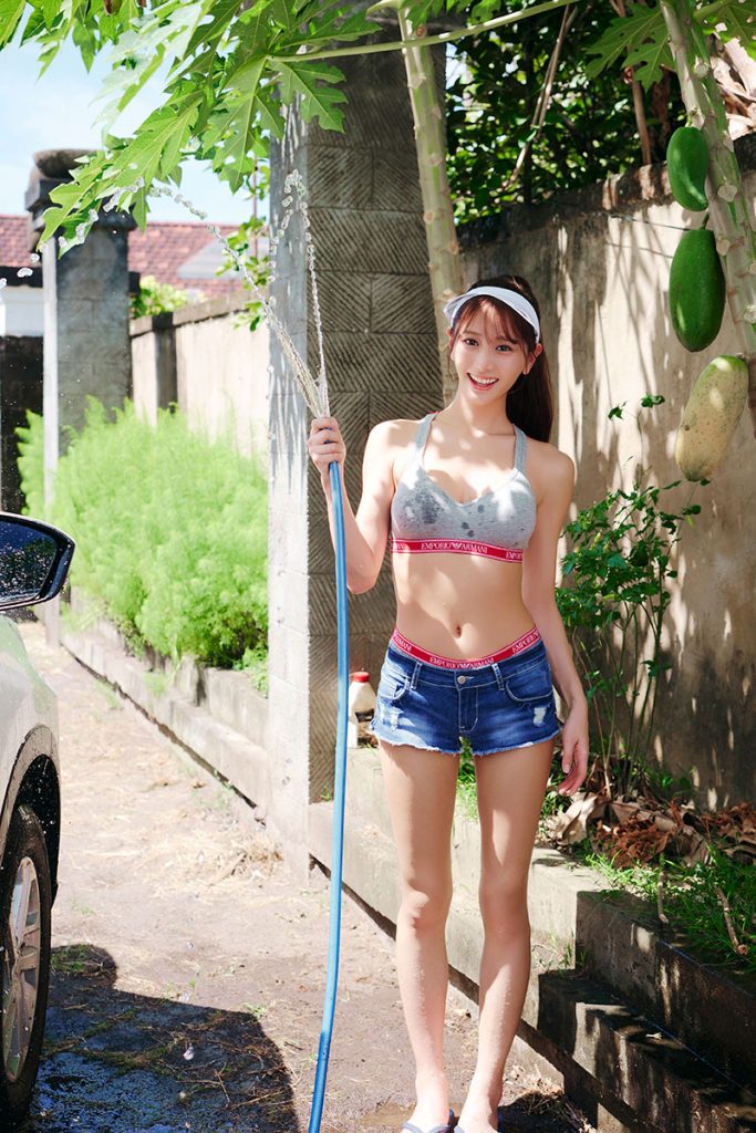 グラビアアイドル斎藤恭代イメージDVD&Blu-ray「君の名は永遠」より