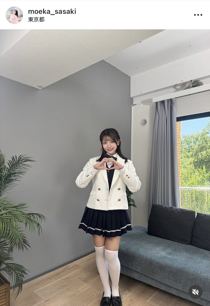 絶対領域が眩し過ぎる1枚