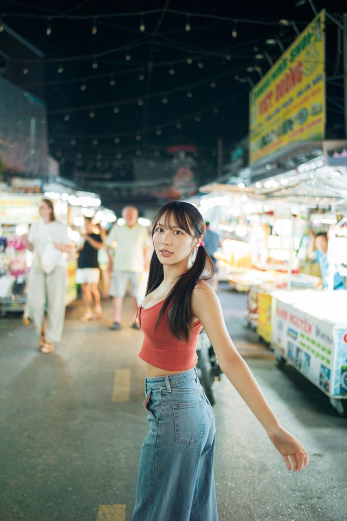 ≒JOY逢田珠里依1st写真集『夏はジュリイ』より封入特典ポストカード