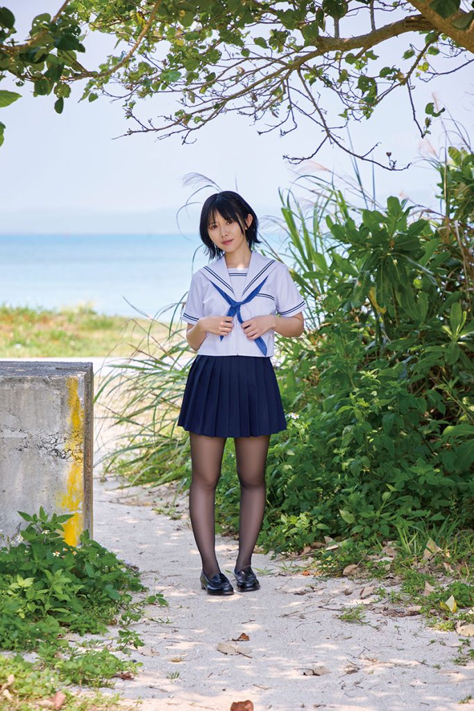 グラビアアイドル水湊まり花イメージDVD「誘惑フェチ」より