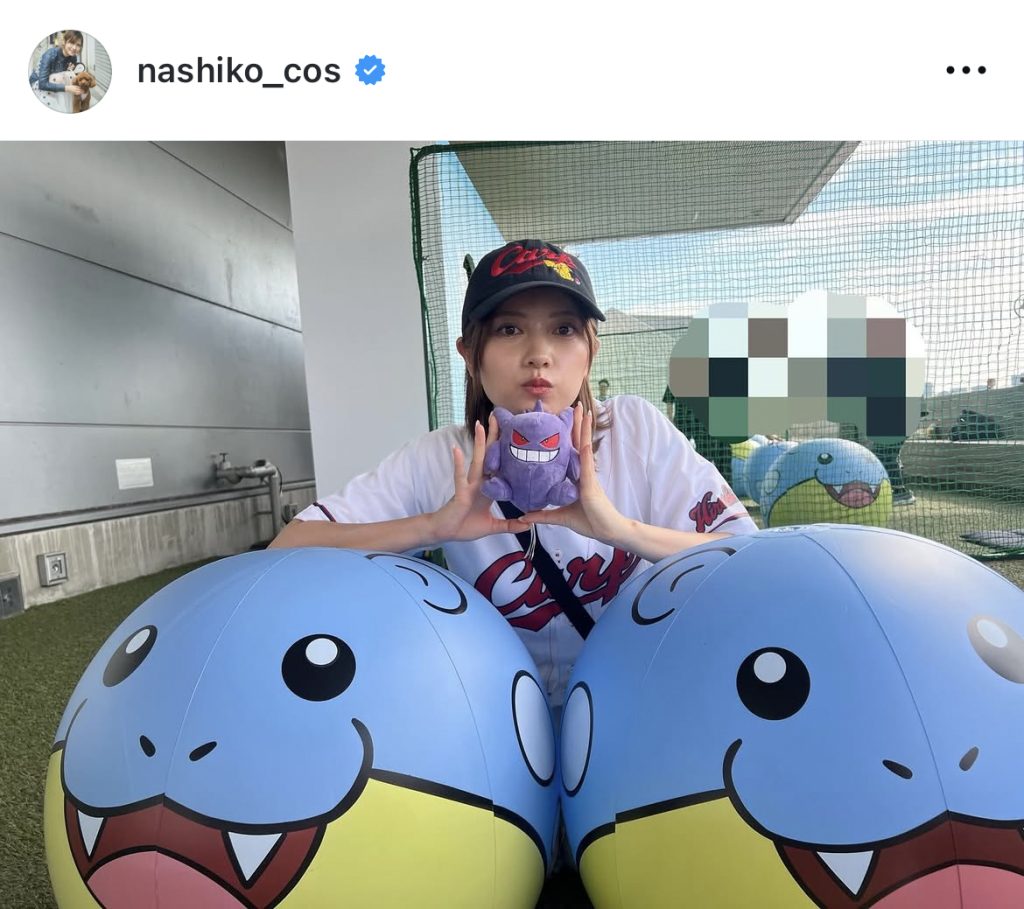 ポケモンに囲まれてご機嫌のなしこたそ