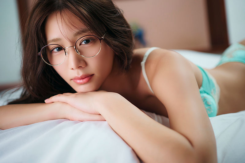 グラビアアイドル斎藤恭代イメージDVD&Blu-ray「君の名は永遠」より