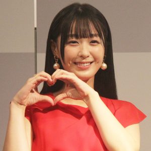 1st写真集『まおのこと、』発売の髙野真央「最後の3日間は水だけで……」過酷な準備期間を支え合った、同時期デビューの仲間の存在