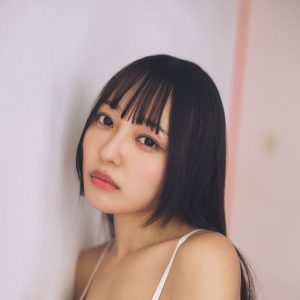 歌唱力でグループを引っ張るアイドル、かわいいからセクシーまで…撮影のテーマは「七変化」