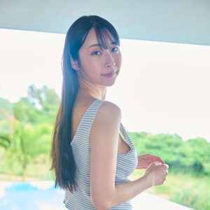 身長172cmの“K-1 GIRLS”、パーフェクトボディーでグラビアDVDデビュー