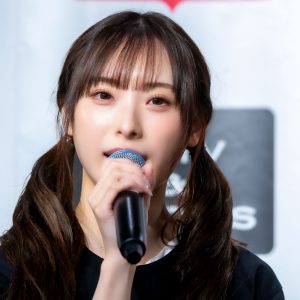 梅山恋和、応援コメントに背中を押されて10周年　写真集イベントで語った未来の夢