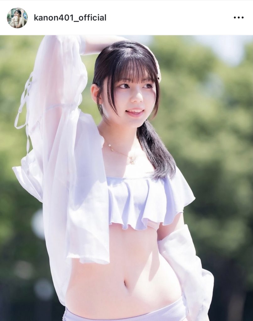 美しいプロポーションを披露