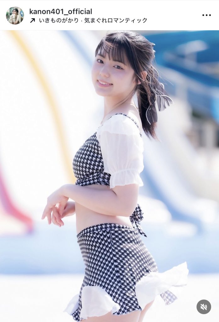 撮影会での水着姿