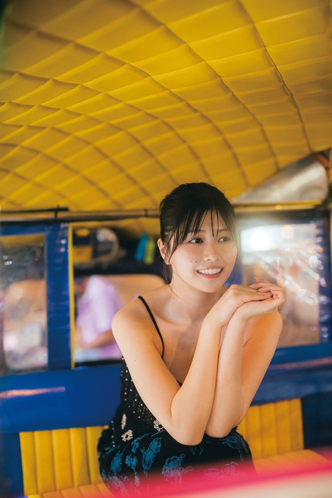 『冴木柚葉1st写真集 らしさの途中。』より