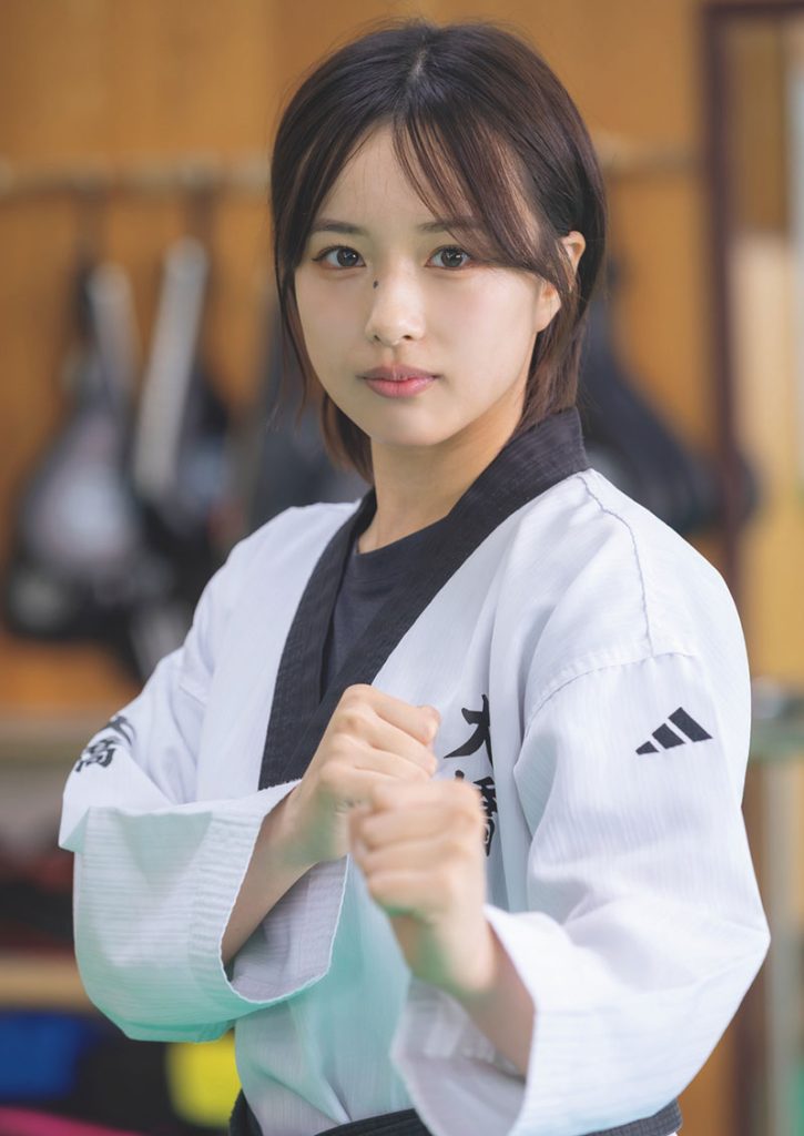 『週刊プレイボーイ41号』に登場している滝川聖奈