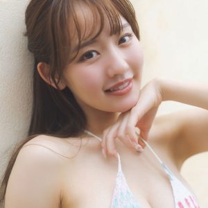 “あざと美女”が3年ぶり『週プレ』グラビア登場 わたあめのように甘いショット連発