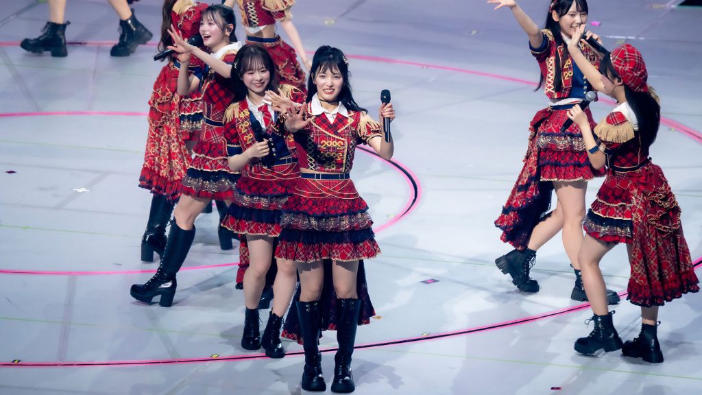 「AKB48 THREE CONCEPTS LIVE in K-Arena Yokohama」、『新曲『好きish』コンサート』より