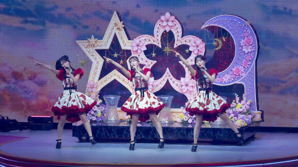「AKB48 THREE CONCEPTS LIVE in K-Arena Yokohama」、『新曲『好きish』コンサート』より
