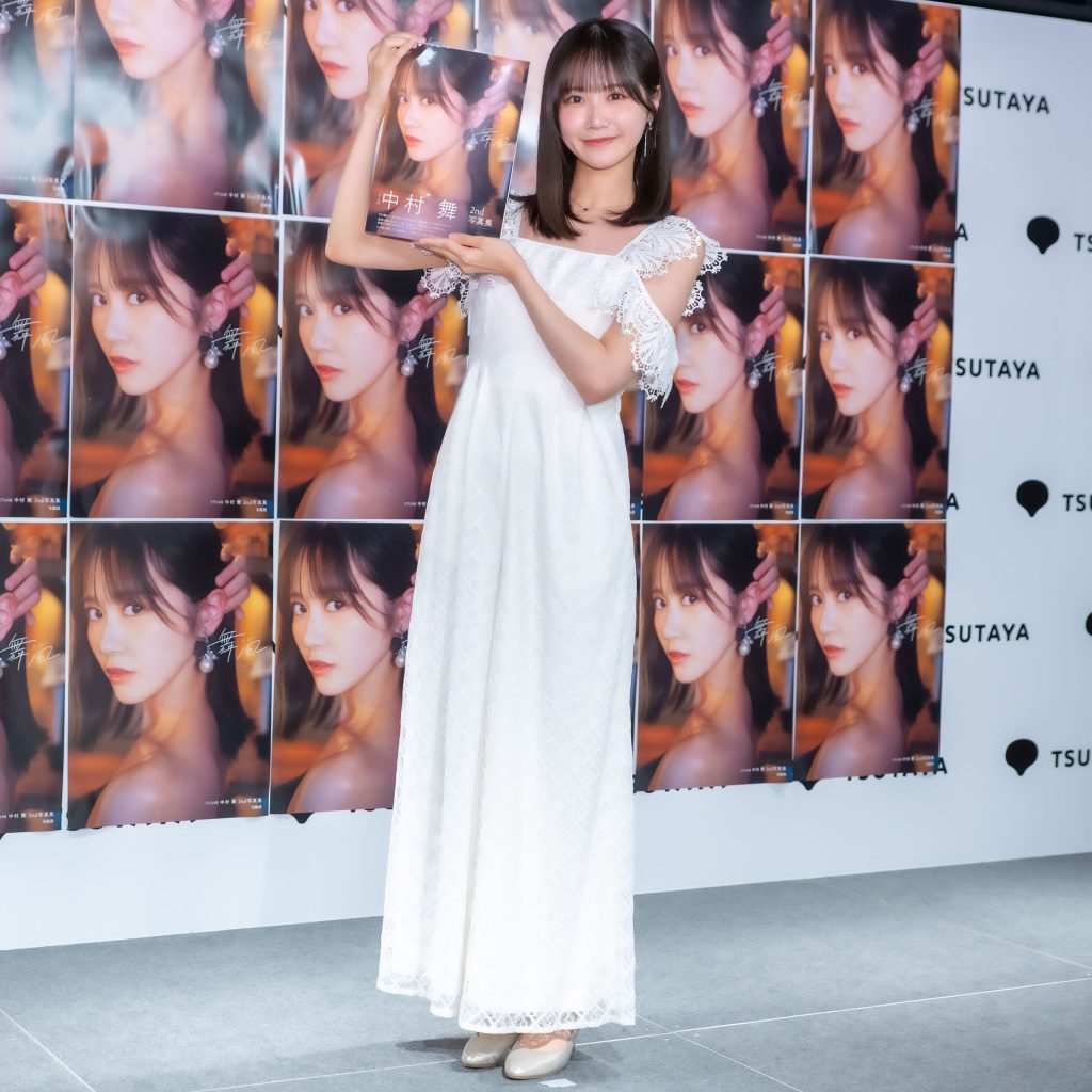STU48・中村舞が2nd写真集『舞風』発売記念取材会に出席