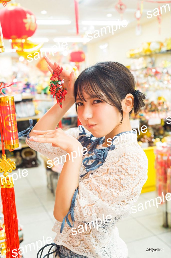 十味ビジュアルムック『Ten Flavors』よりオンラインサイン会限定特典、10冊券特典生写真