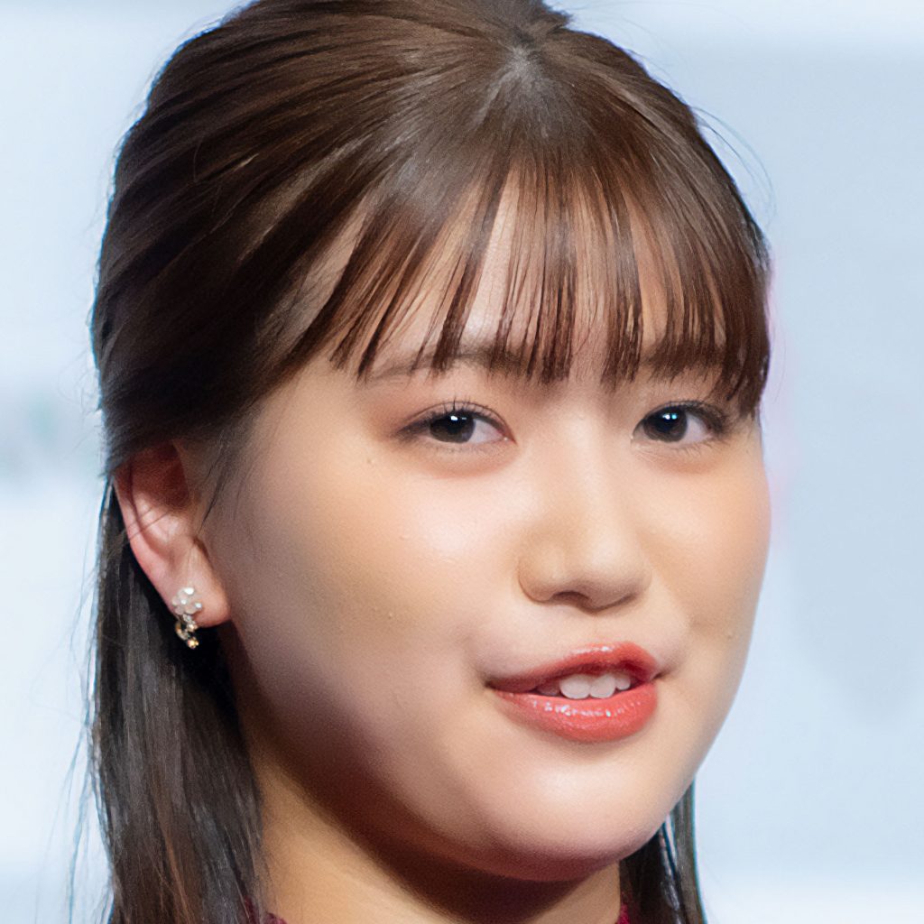 和泉芳怜がSNSに投稿した画像が話題に