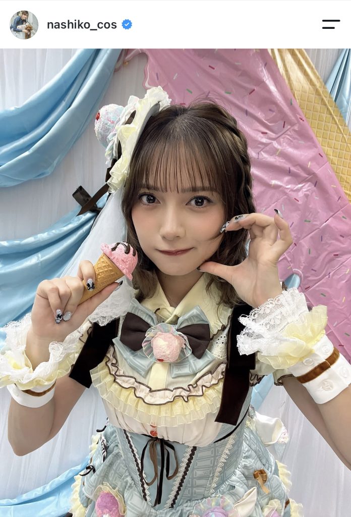 アイドルっぽい衣装がとてもかわいらしい