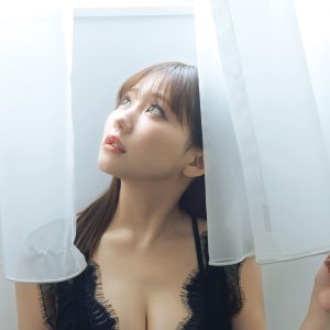 田中美久、黒レースの姿から遊び心あふれるスタイリングまで…2027年カレンダー発売決定「今回も私自身がプロデュース」