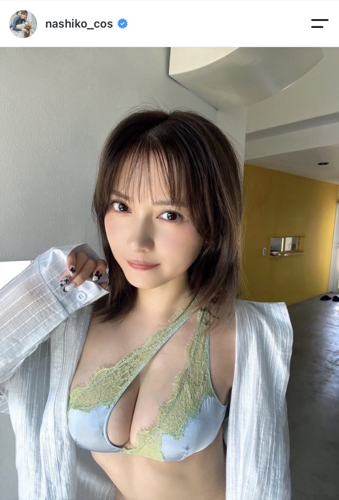 桃月なしこがグラビア撮影でのオフショットを公開