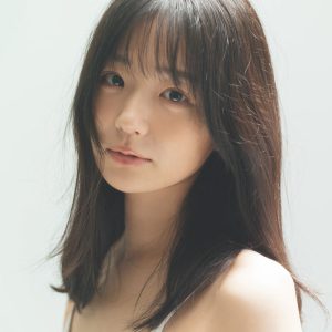 『仮面ライダーマイス』で熱演中の美女、確かな表現力と情熱で魅せるグラビア
