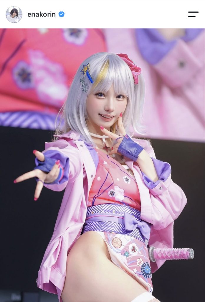 露出多めで素敵な「MIRESI:視えない未来」イツカのコスプレ姿
